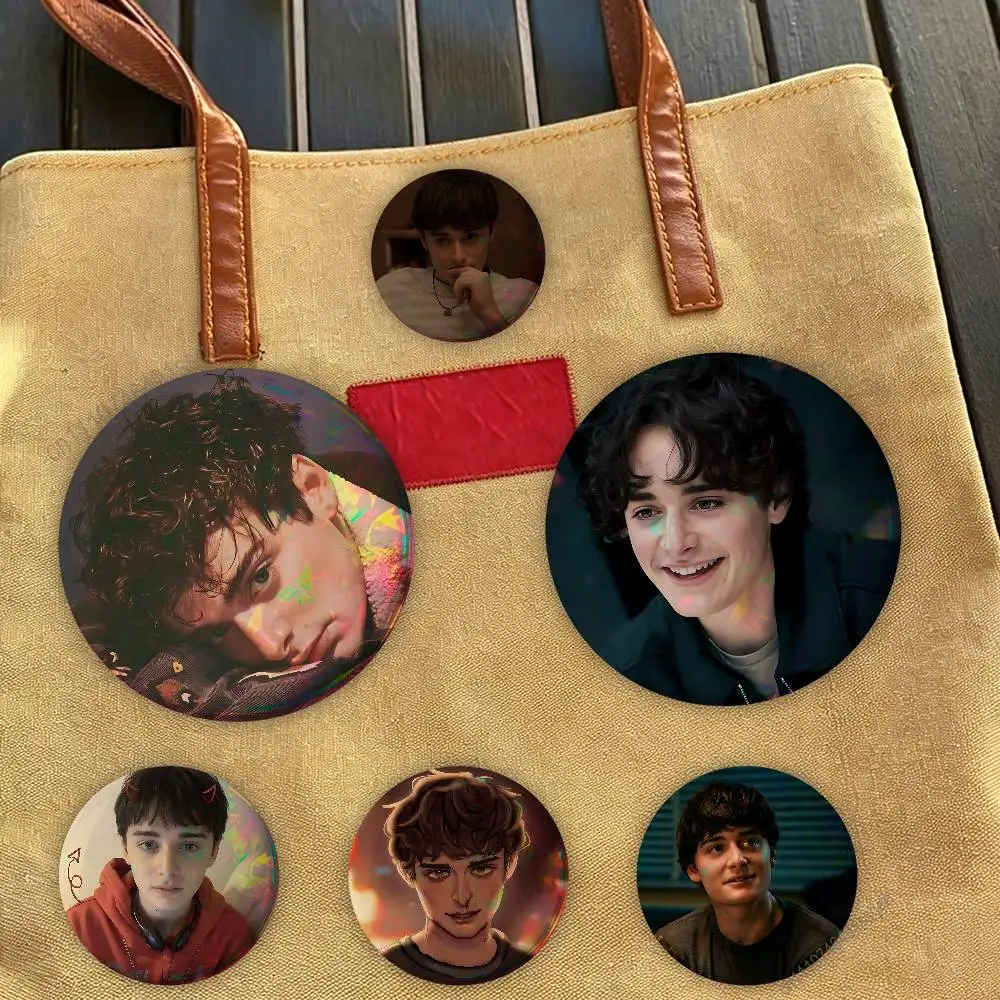 W-Will Noah Schnapp Stranger Badge Pins For Friend, Backpack, Clothing, Collectible Accessories, Jewelry Gift
W-Will Noah Schnapp Stranger Badge Pins For Friend, Backpack, Clothing, Collectible Accessories, Jewelry Gift