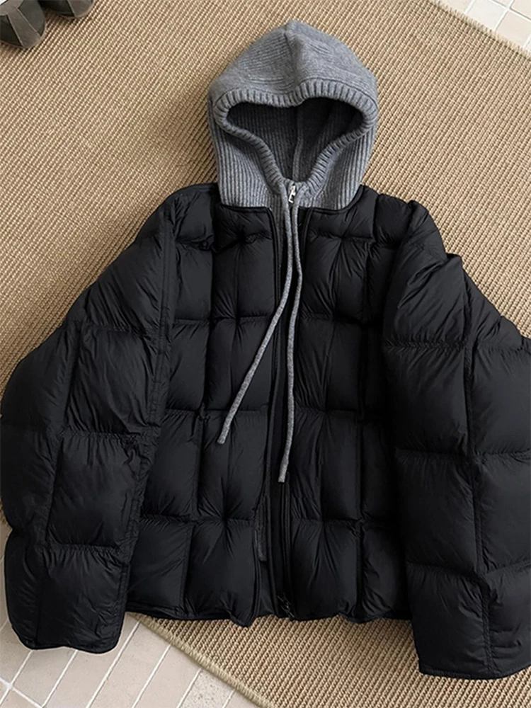 Korean Sle Knitted Hooded Puffer Jaet Women's Thiened Warm Loose Outerwear Winter New Design False Two-Piece Coat
Korean Sle Knitted Hooded Puffer Jaet Women's Thiened Warm Loose Outerwear Winter New Design False Two-Piece Coat