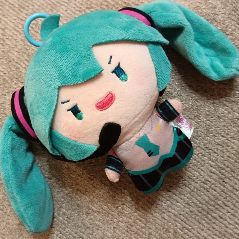 In Stock Hatsune Miku Plush Soft Stuffed Toy Cartoon 13cm Doll Horse Tail Swinging Laugh And Fury Backpack Pendant Decoration
In Stock Hatsune Miku Plush Soft Stuffed Toy Cartoon 13cm Doll Horse Tail Swinging Laugh And Fury Backpack Pendant Decoration