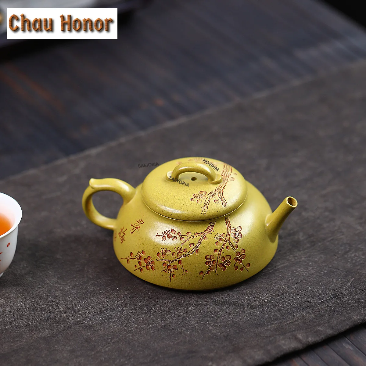 150ml Ancient Yixing Purple Clay Teapots Handmade Plum Blossom Pot Raw Ore Golden Section Mud Kettle Chinese Zisha Tea Set Gift
150ml Ancient Yixing Purple Clay Teapots Handmade Plum Blossom Pot Raw Ore Golden Section Mud Kettle Chinese Zisha Tea Set Gift
