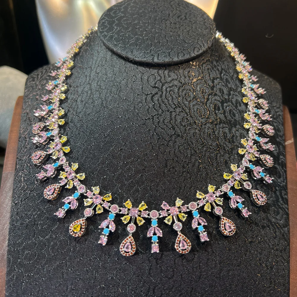 Luxury Crystal Necklace Women Multicolor Rhinestone Choker Elegant Bridal Jewelry Statement Gem Pendant Necklace Gift
Luxury Crystal Necklace Women Multicolor Rhinestone Choker Elegant Bridal Jewelry Statement Gem Pendant Necklace Gift