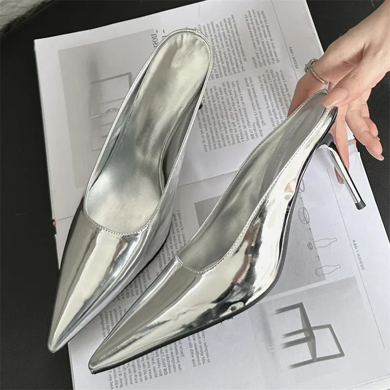 Aneikeh/модные женские тапочки из лакированной кожи с острым носком, повседневные туфли-лодочки на тонком низком каблуке для вечеринок, летние шлепанцы-мюли
Aneikeh/модные женские тапочки из лакированной кожи с острым носком, повседневные туфли-лодочки на тонком низком каблуке для вечеринок, летние шлепанцы-мюли