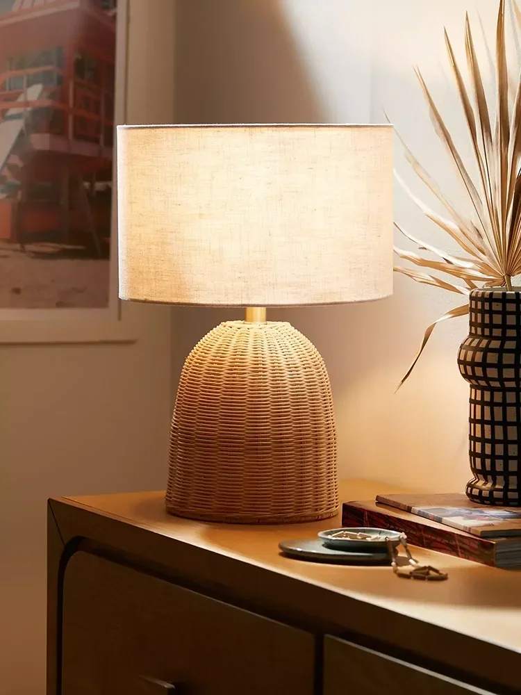 Japanese table lamp, French retro vintage vintage bedroom bedside lamp, designer wabi-sabi style rattan creative atmosphere lamp
Japanese table lamp, French retro vintage vintage bedroom bedside lamp, designer wabi-sabi style rattan creative atmosphere lamp