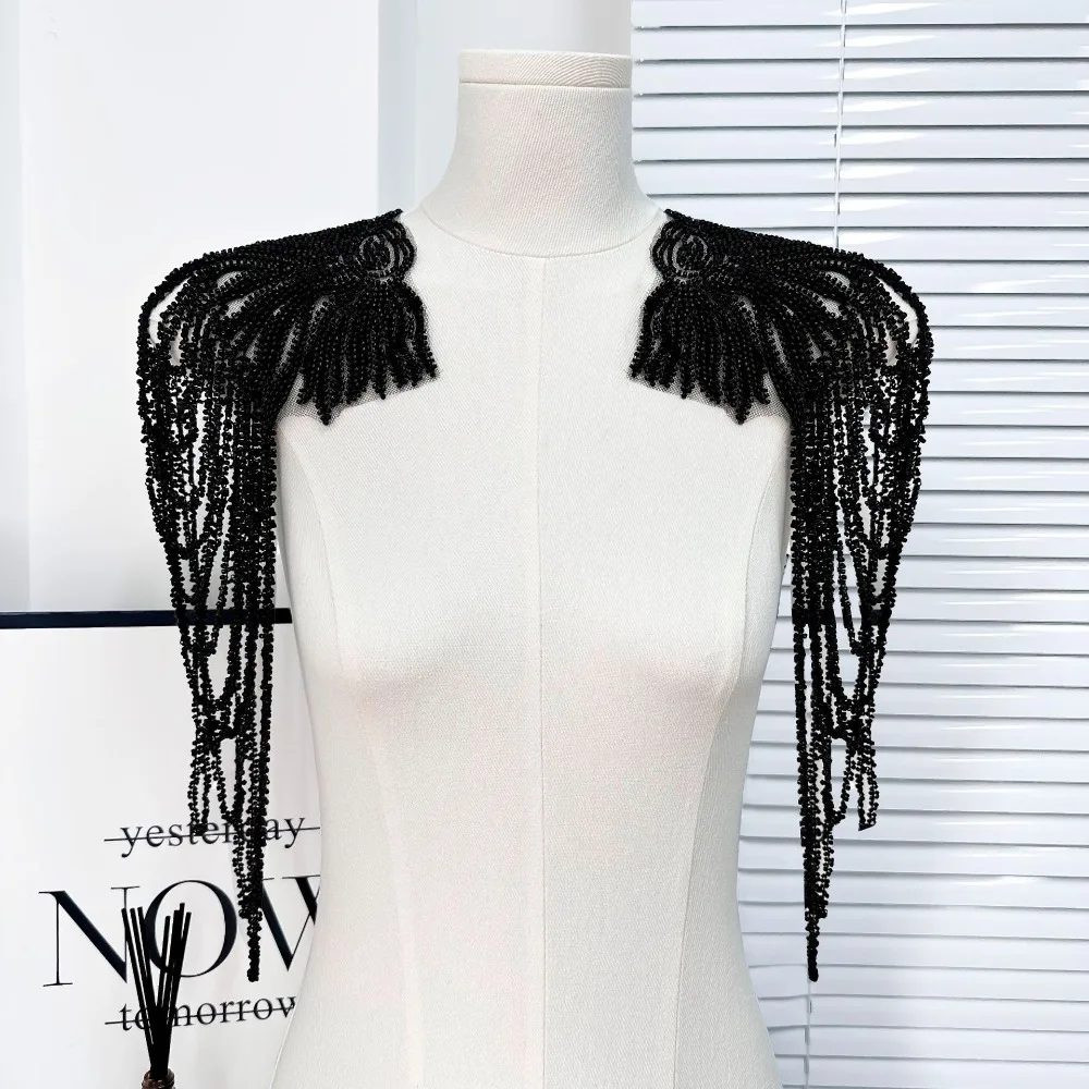 1PC Fringed Sequined Beaded Uniform Epaulets Unisex Removable Party Costume Epaulettes DIY Decoration Shoulder Wrap
1PC Fringed Sequined Beaded Uniform Epaulets Unisex Removable Party Costume Epaulettes DIY Decoration Shoulder Wrap