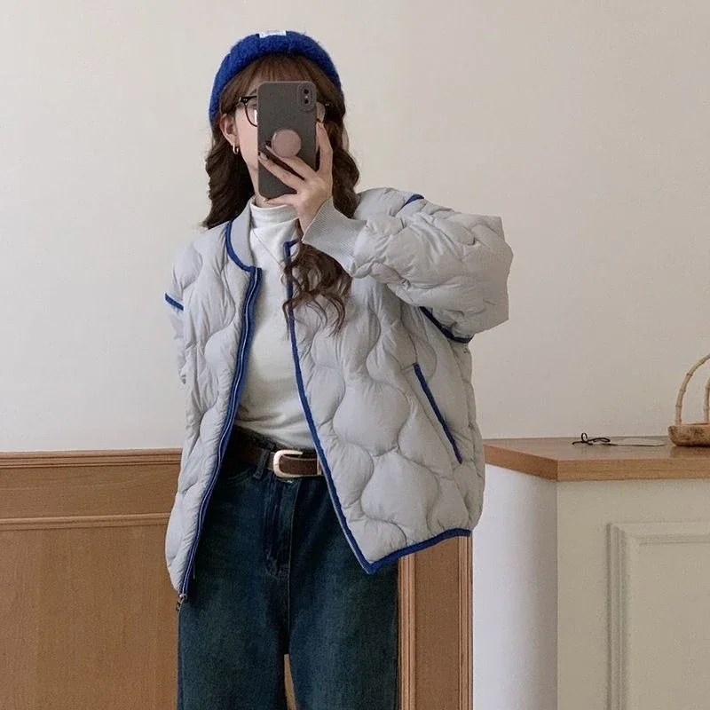 Women's Winter 2025 Fashionable Comfortable Standing Collar Coat Lightweight Fluffy Design Winter Jacket
Women's Winter 2025 Fashionable Comfortable Standing Collar Coat Lightweight Fluffy Design Winter Jacket