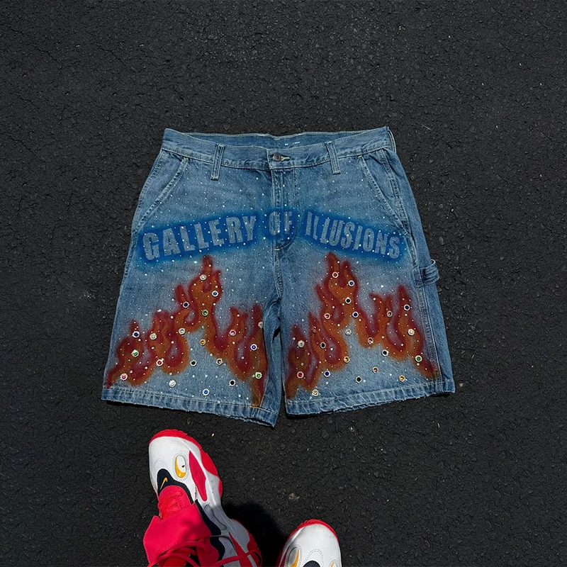 Y2K Fashion Distressed Hand Painted Vibrant Red Flame Pattern Gemstone Decoration Blue Denim Shorts Men Women Casual Streetwear
Y2K Fashion Distressed Hand Painted Vibrant Red Flame Pattern Gemstone Decoration Blue Denim Shorts Men Women Casual Streetwear