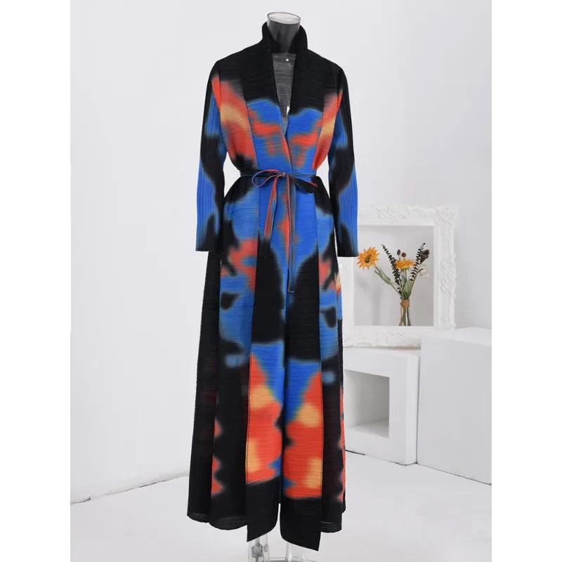 Miyake Pleated Retro Printed Women Trench Coat 2024 Spring New Lapel Long Sleeve Cardigan Retro Design Casual Jacket Robe
Miyake Pleated Retro Printed Women Trench Coat 2024 Spring New Lapel Long Sleeve Cardigan Retro Design Casual Jacket Robe