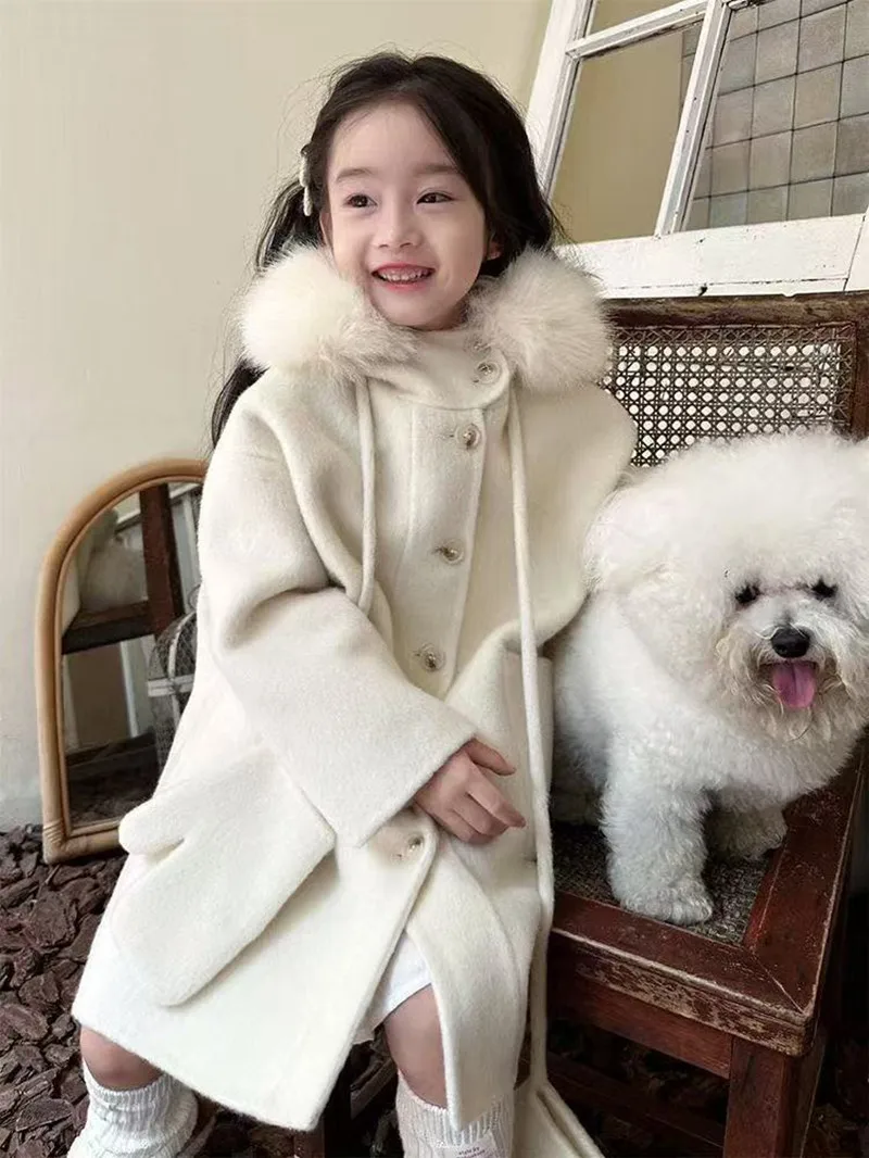 Cute Girls Korean Style Wool Coat Trendy Faux Fur Hooded Mid-Long Kids Elegant Daily Wear Beautiful Winter Outfit 120-170CM
Cute Girls Korean Style Wool Coat Trendy Faux Fur Hooded Mid-Long Kids Elegant Daily Wear Beautiful Winter Outfit 120-170CM