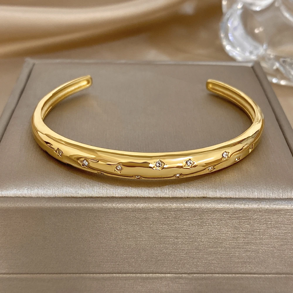 DODOHAO Classic Rhinestone Pentagram Stainless Steel Bracelet for Women Exquisite Waterproof Opening Bangle Jewelry Accessories
DODOHAO Classic Rhinestone Pentagram Stainless Steel Bracelet for Women Exquisite Waterproof Opening Bangle Jewelry Accessories