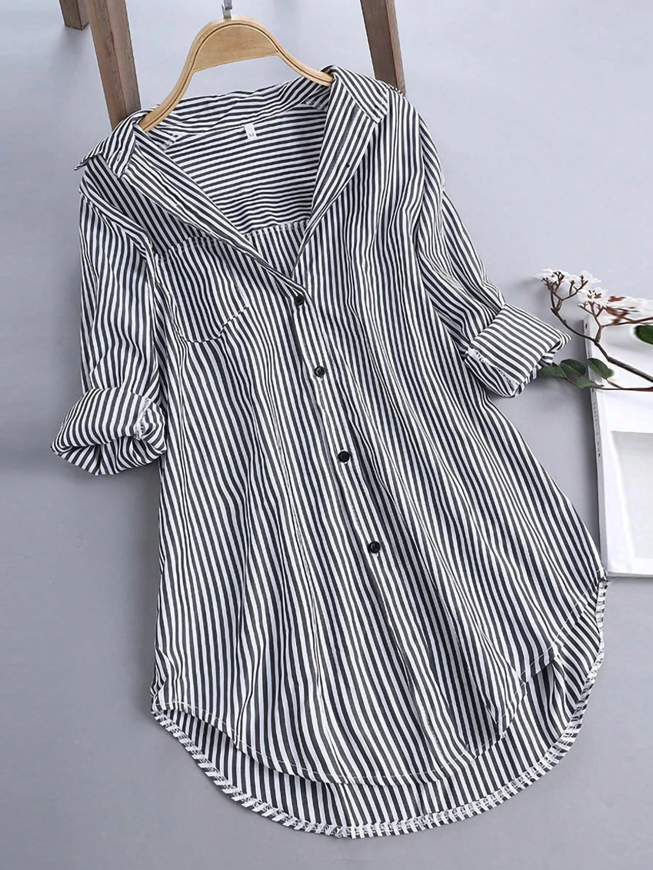 Women's Striped Long Sleeve Shirt Loose Fit Casual Mid-Length Blouse Spring Summer Black
Women's Striped Long Sleeve Shirt Loose Fit Casual Mid-Length Blouse Spring Summer Black