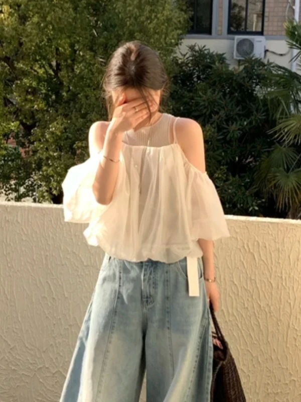 Chic White One-Shoulder Strap Vest Women's Summer 2026 Slimming Sleeveless Layered Top Bottom Set Breathable Casual Wear
Chic White One-Shoulder Strap Vest Women's Summer 2026 Slimming Sleeveless Layered Top Bottom Set Breathable Casual Wear