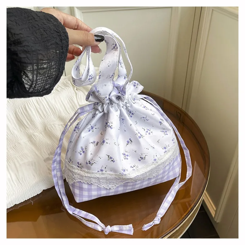 Сумка через плечо со сломанным цветком в клетку и шнурком, большая вместительная портативная сумка I Bag
Сумка через плечо со сломанным цветком в клетку и шнурком, большая вместительная портативная сумка I Bag