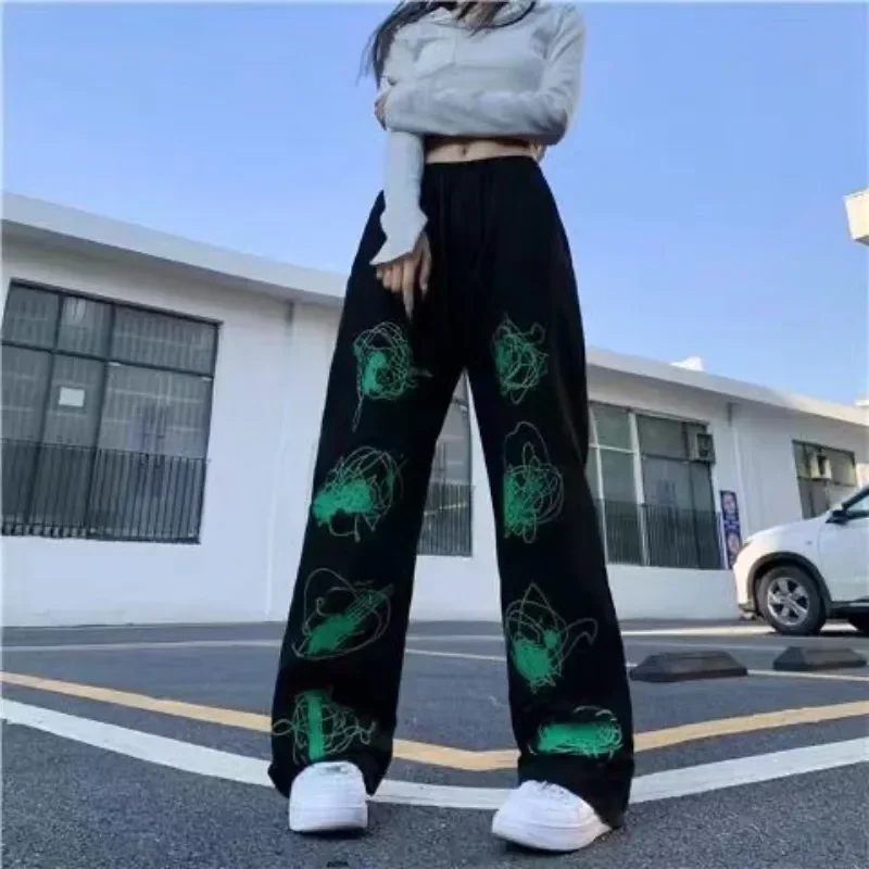 Y2k Hip Hop Women Green Graffiti Print Casual Pants Spring Autumn Vintage Pocket Elastic Waist Streetwear Fashion Loose Trousers
Y2k Hip Hop Women Green Graffiti Print Casual Pants Spring Autumn Vintage Pocket Elastic Waist Streetwear Fashion Loose Trousers