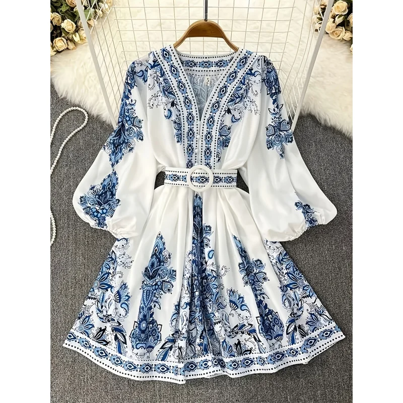 V-Neck Dress with Lantern Sleeves and Belt, A-Line Silhouette, Long Length - Perfect for Spring
V-Neck Dress with Lantern Sleeves and Belt, A-Line Silhouette, Long Length - Perfect for Spring