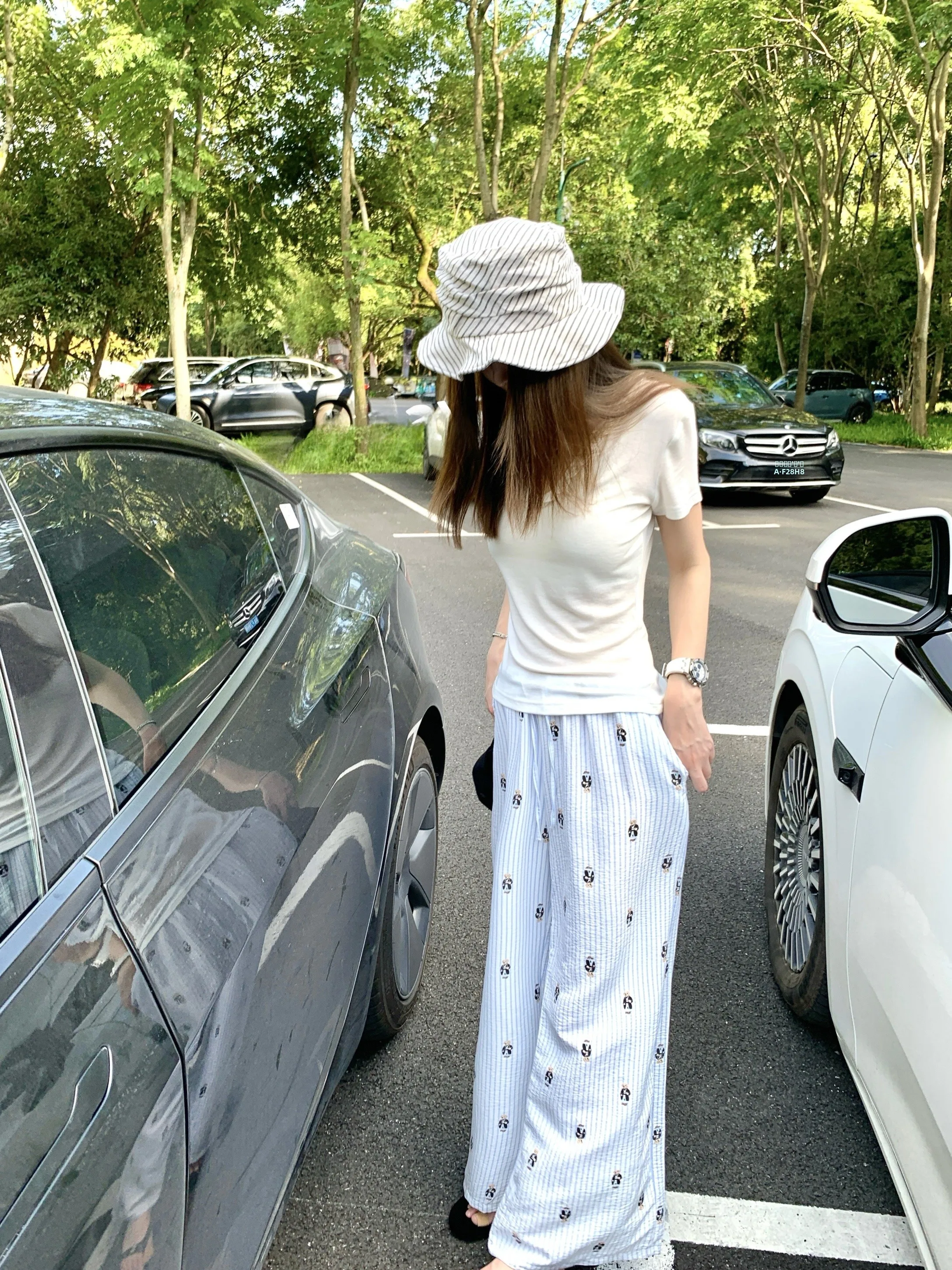 Широкие брюки Nemowu Lazy Bear с принтом, длинные повседневные брюки для прогулок, свободные удобные брюки в полоску с высокой талией, прямого кроя
Широкие брюки Nemowu Lazy Bear с принтом, длинные повседневные брюки для прогулок, свободные удобные брюки в полоску с высокой талией, прямого кроя