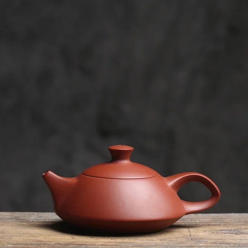 120ml Master Handmade Chaozhou Favorites Kettle Teapot Health Pot For Kung Fu Tea China Milk Oolong Tea Ceremony Sets
120ml Master Handmade Chaozhou Favorites Kettle Teapot Health Pot For Kung Fu Tea China Milk Oolong Tea Ceremony Sets
