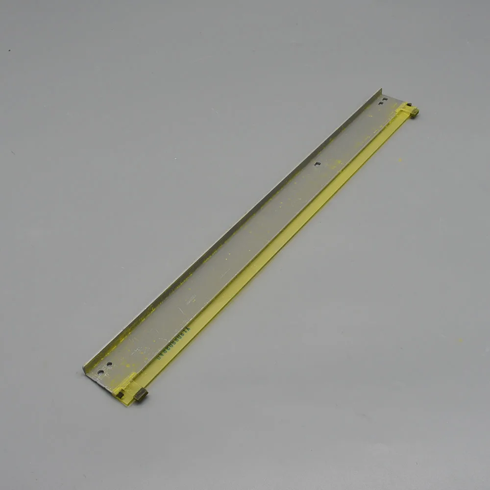 1X DUNT-1336DSZZ Original Drum Cleaning Blade be for Sharp BP M4552 4582 5552 5582 6552 6582
1X DUNT-1336DSZZ Original Drum Cleaning Blade be for Sharp BP M4552 4582 5552 5582 6552 6582