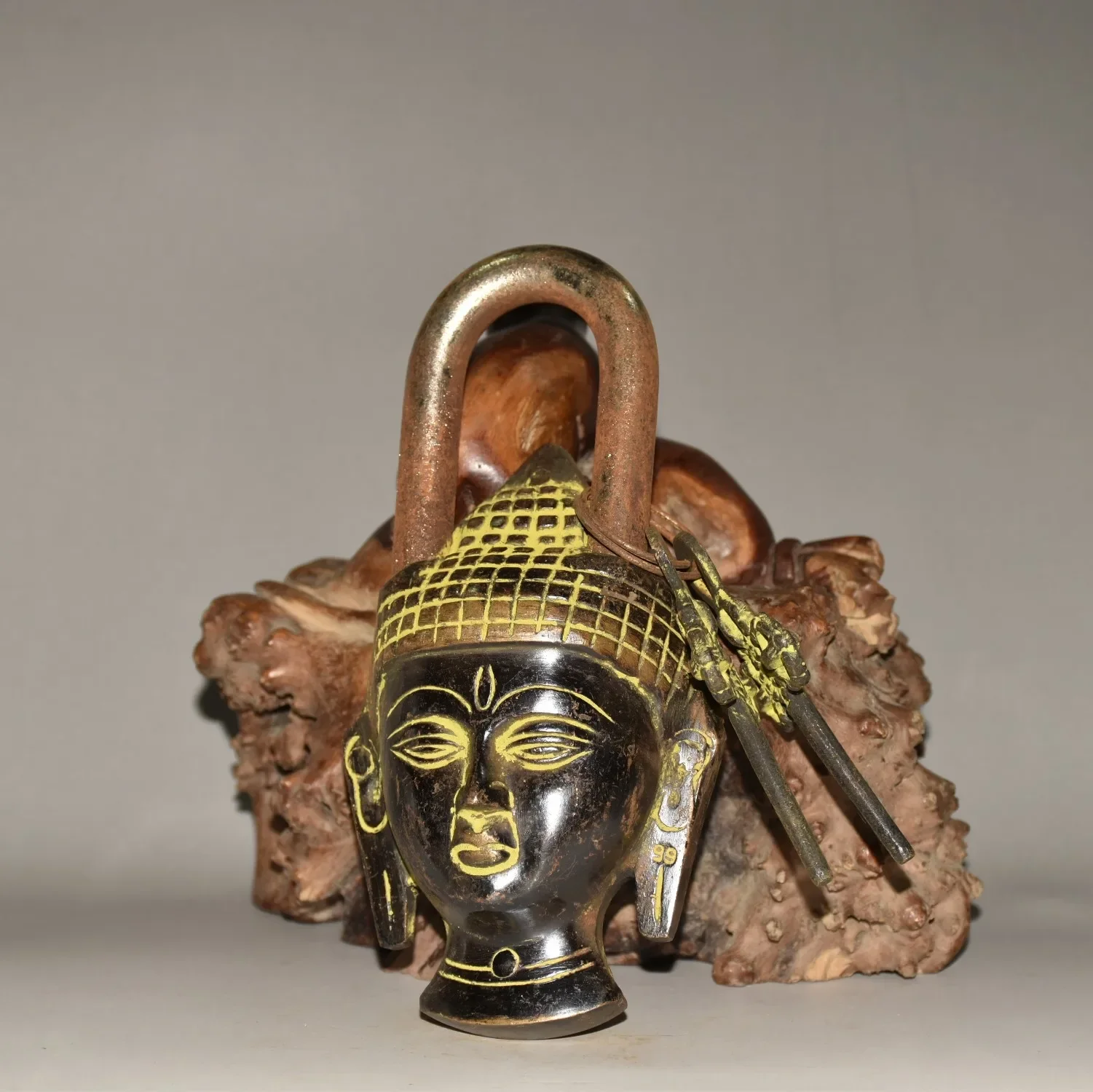 6"Tibetan Temple Collection Old Bronze Cinnabar Shakyamuni Buddha Head Lock Pendant Amulet Dharma Worship Hall Town house
6"Tibetan Temple Collection Old Bronze Cinnabar Shakyamuni Buddha Head Lock Pendant Amulet Dharma Worship Hall Town house