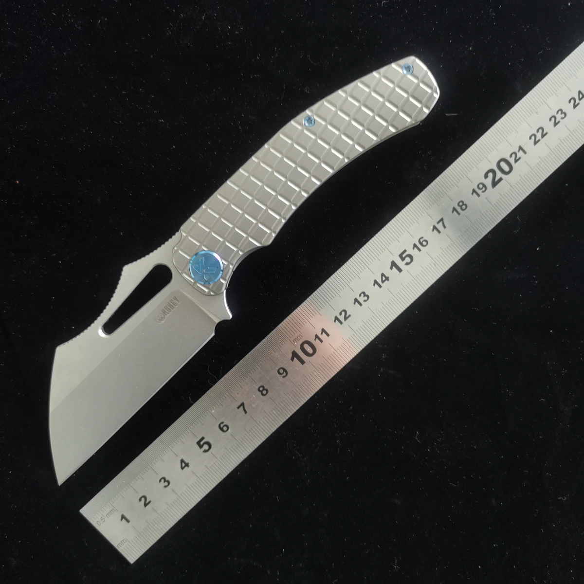 Складной нож Kubey kb260 Sylow, уличный клинок Stonewash 14C28N с титановой ручкой, для выживания
Складной нож Kubey kb260 Sylow, уличный клинок Stonewash 14C28N с титановой ручкой, для выживания