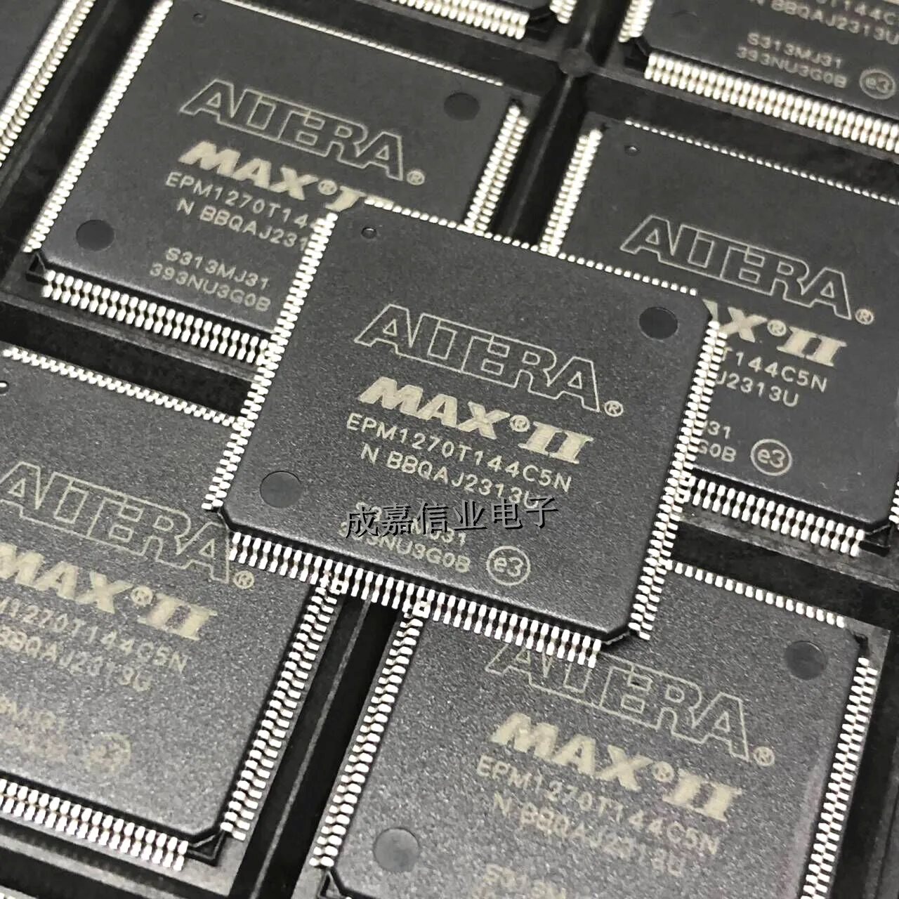 1pcs/Lot EPM1270T144C5N TQFP-144 CPLD - Complex Programmable Logic Devices Operating Temperature:0 C-+ 70 C
1pcs/Lot EPM1270T144C5N TQFP-144 CPLD - Complex Programmable Logic Devices Operating Temperature:0 C-+ 70 C