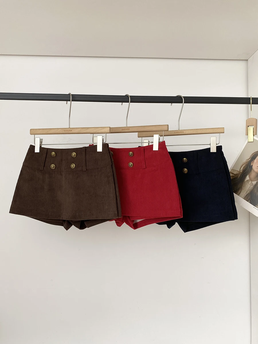 Fashionable Corduroy High Waist Short Pants Women's Slim Fit Casual Style Autumn Winter New Arrival Elegant Commute Wear
Fashionable Corduroy High Waist Short Pants Women's Slim Fit Casual Style Autumn Winter New Arrival Elegant Commute Wear