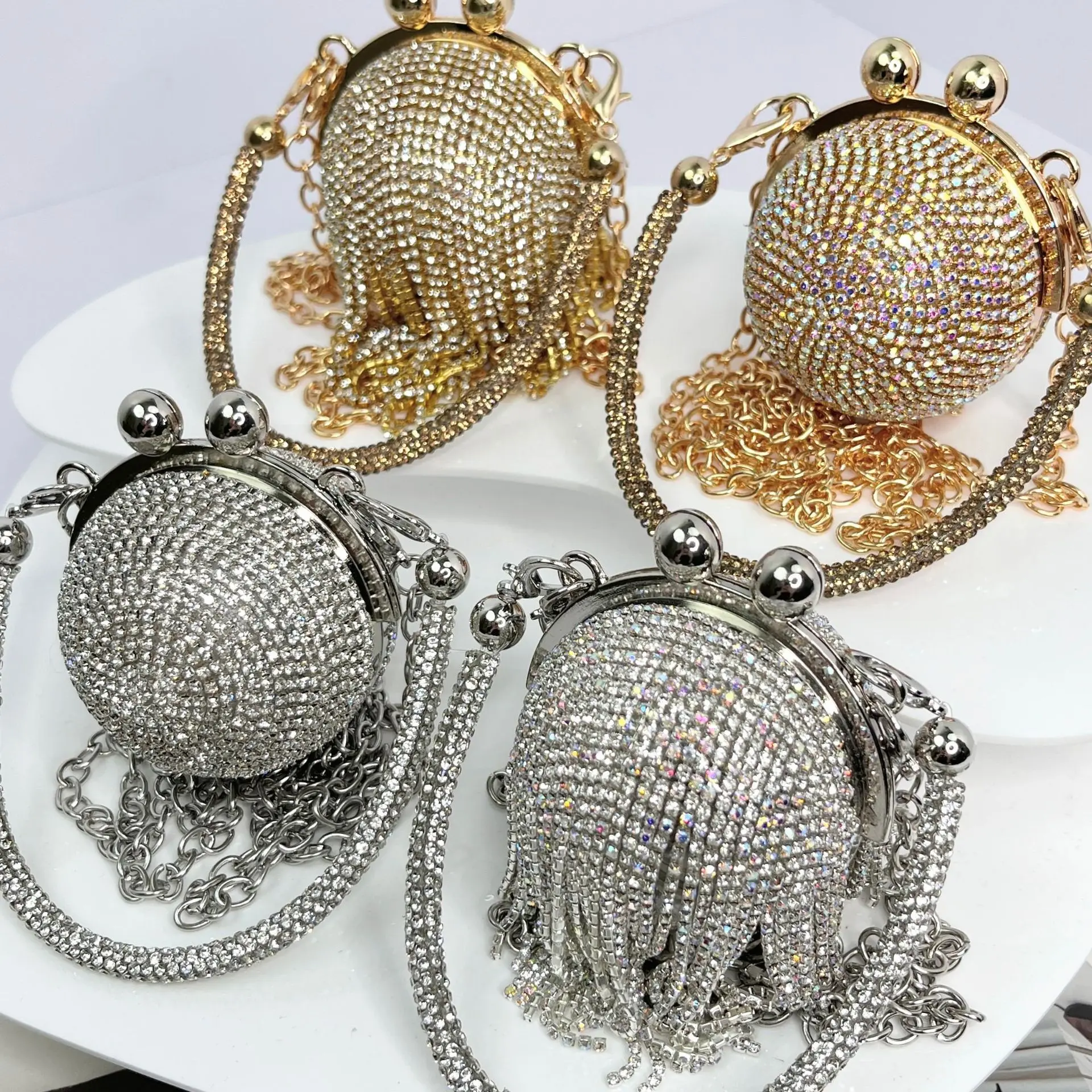 Round Circular Gold Diamond Tassel Bridal Women Evening Party Crystal Clutch Bags Wedding Wristlets Purse Messenger Bag 2026
Round Circular Gold Diamond Tassel Bridal Women Evening Party Crystal Clutch Bags Wedding Wristlets Purse Messenger Bag 2026