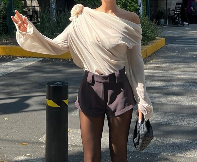 2025 Autumn New Women's Clothing Sexy Fashion Street Spicy Girl Slant Shoulder Chiffon Slimming T-shirt Top for Women
2025 Autumn New Women's Clothing Sexy Fashion Street Spicy Girl Slant Shoulder Chiffon Slimming T-shirt Top for Women
