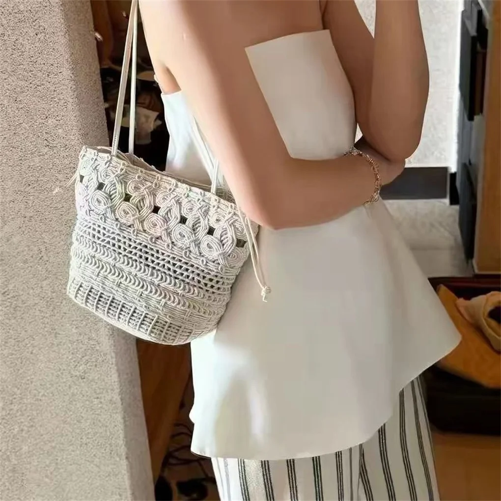 2026 Handwoven Tote Bag Women's Lazy Vacation Style Hollow out Casual Versatile Single Shoulder Bag for Leisurely Days
2026 Handwoven Tote Bag Women's Lazy Vacation Style Hollow out Casual Versatile Single Shoulder Bag for Leisurely Days