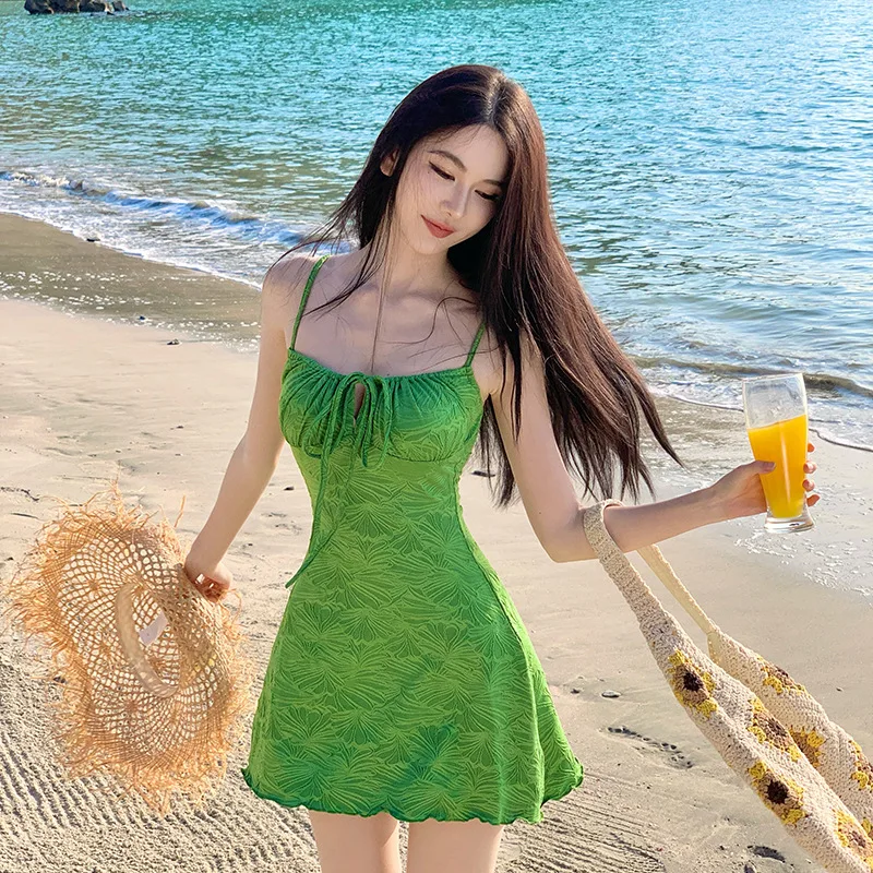 2026 Summer New Fashionable Europe and America Retro Beach Vacation Style Sexy Textured Green Halter Strapless Dress for Women
2026 Summer New Fashionable Europe and America Retro Beach Vacation Style Sexy Textured Green Halter Strapless Dress for Women