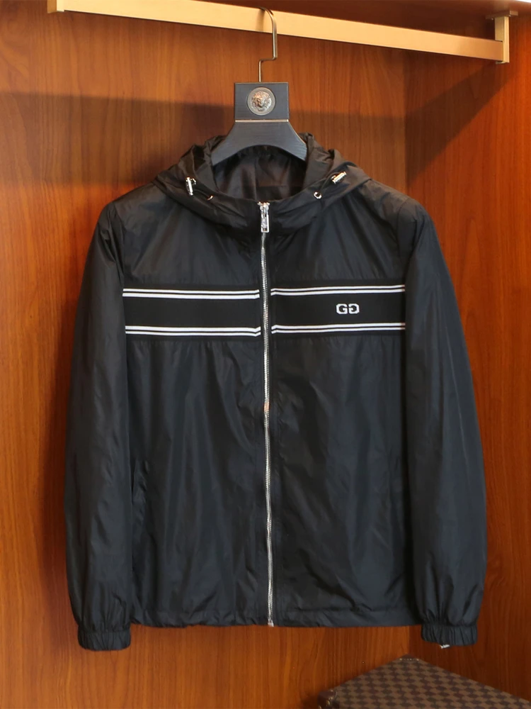 Slim Fit Men's Jaet Spring Autumn Thin Hooded Casual Outerwear Breathable Polyester Youth Faionable Zipper Closure Coat
Slim Fit Men's Jaet Spring Autumn Thin Hooded Casual Outerwear Breathable Polyester Youth Faionable Zipper Closure Coat