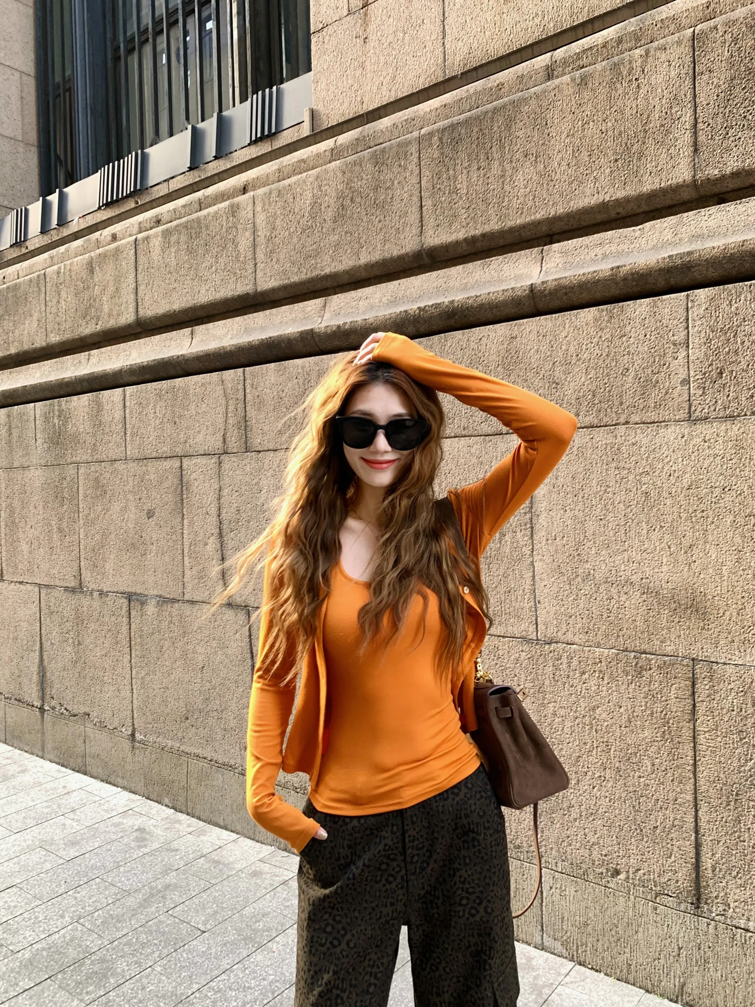 Легкий летний комплект из кардигана и жилета с подкладкой на груди от бренда Little Lady: солнцезащитный модный женский ансамбль
Легкий летний комплект из кардигана и жилета с подкладкой на груди от бренда Little Lady: солнцезащитный модный женский ансамбль