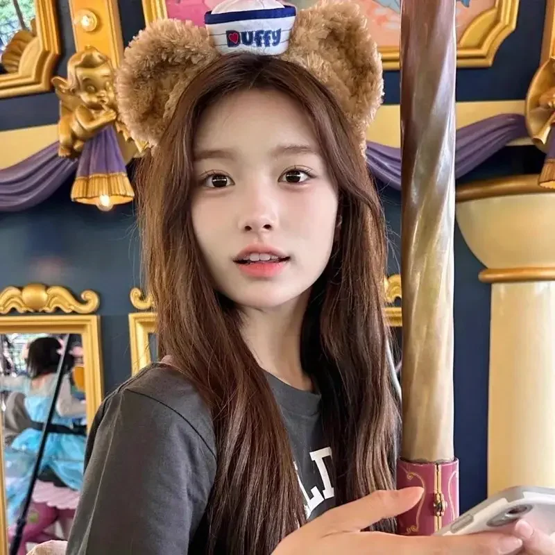 1 navy blue cartoon character design ladies hair accessories, suitable for amusement park photo props, autumn and winter fashion
1 navy blue cartoon character design ladies hair accessories, suitable for amusement park photo props, autumn and winter fashion