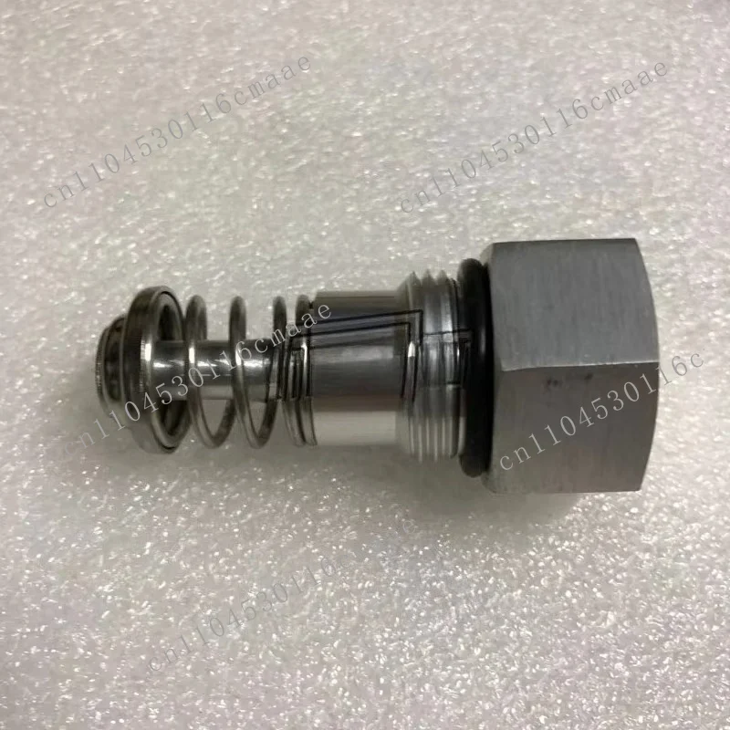 Suitable for oil bypass valve 3934410 6CT excavator parts accessories 6742-01-5117 674201117
Suitable for oil bypass valve 3934410 6CT excavator parts accessories 6742-01-5117 674201117