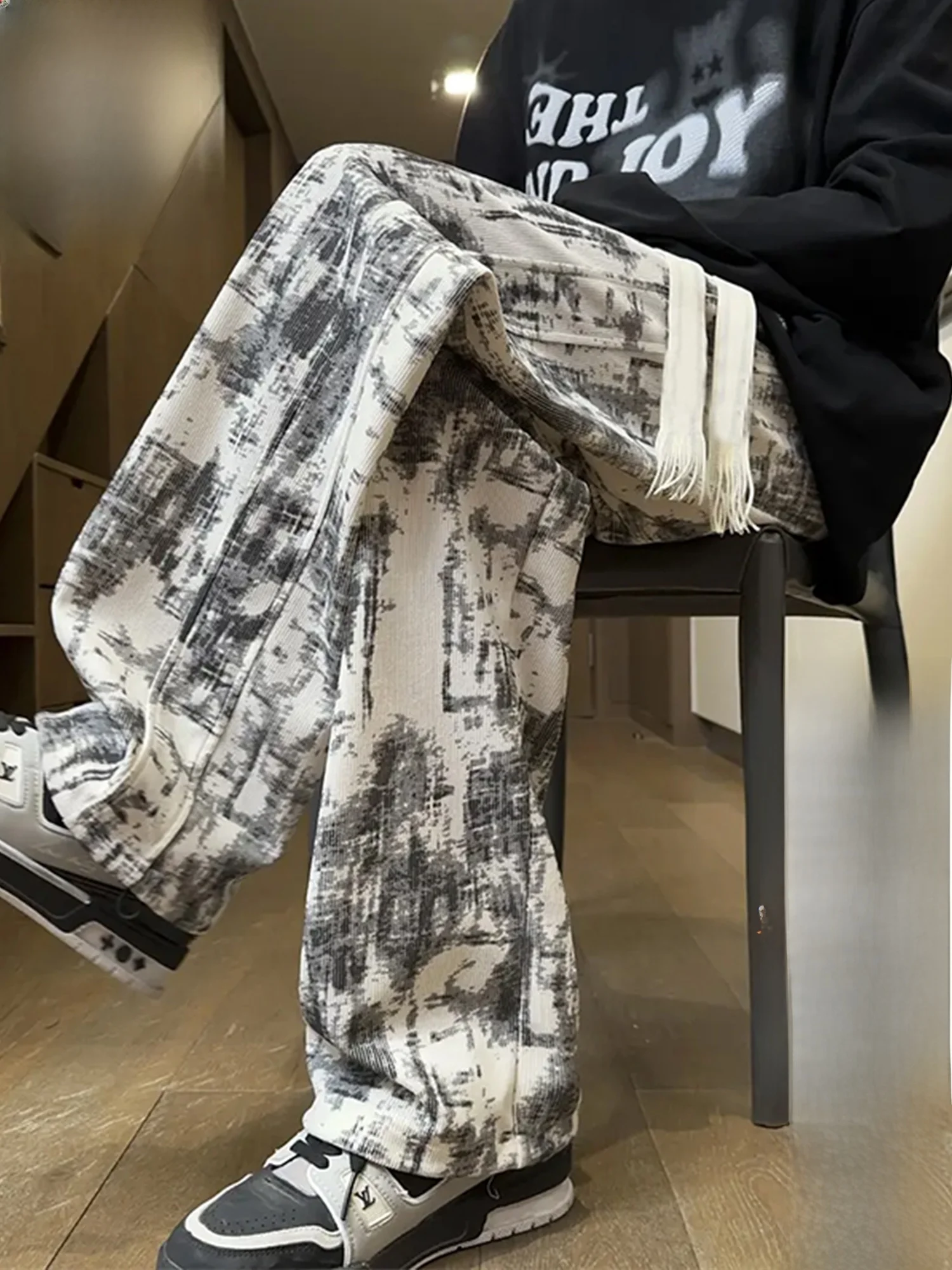 Мужские зимние повседневные брюки Paul Frank с начесом, прямого кроя, с эффектом тай-дай, свободные, длинные, в уличном стиле
Мужские зимние повседневные брюки Paul Frank с начесом, прямого кроя, с эффектом тай-дай, свободные, длинные, в уличном стиле