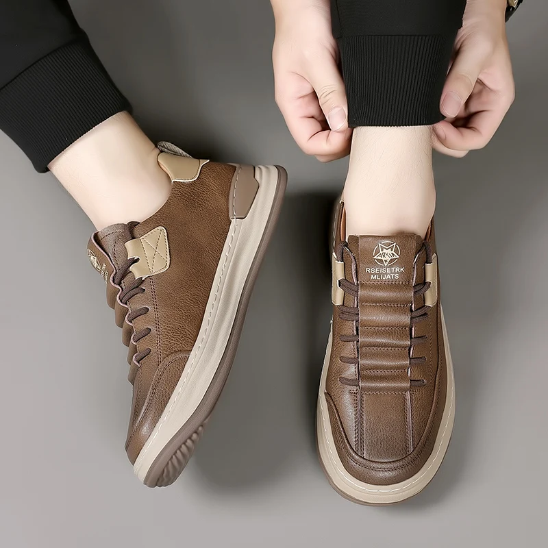 Spring and Autumn New Men's Outdoor Sports Round Head Casual Shoes Korean Edition Fashion Men's Comfortable Lace Up Trendy Shoes
Spring and Autumn New Men's Outdoor Sports Round Head Casual Shoes Korean Edition Fashion Men's Comfortable Lace Up Trendy Shoes
