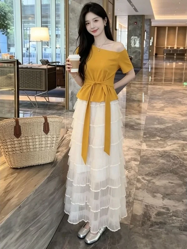 Fashionable Cake Skirt Set Women's Summer Waist-Cinching Shoulder-Baring Short-Sleeve Top High-Waisted Dress Two-Piece Set
Fashionable Cake Skirt Set Women's Summer Waist-Cinching Shoulder-Baring Short-Sleeve Top High-Waisted Dress Two-Piece Set