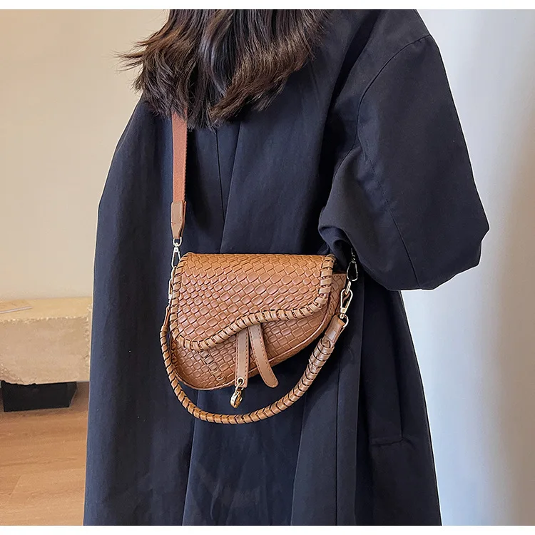 2025 Quilted Saddle Bag for Women Luxury Bubble Texture Crossbody Vintage Shoulder Purse Unique Boho Chic Handbag
2025 Quilted Saddle Bag for Women Luxury Bubble Texture Crossbody Vintage Shoulder Purse Unique Boho Chic Handbag