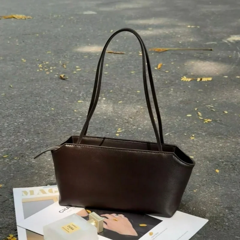 Genuine Leather Women's Underarm Bag Luxury Elegant Minimalist Solid Color Shoulder Bag French Style Daily Commute Tote Bag
Genuine Leather Women's Underarm Bag Luxury Elegant Minimalist Solid Color Shoulder Bag French Style Daily Commute Tote Bag