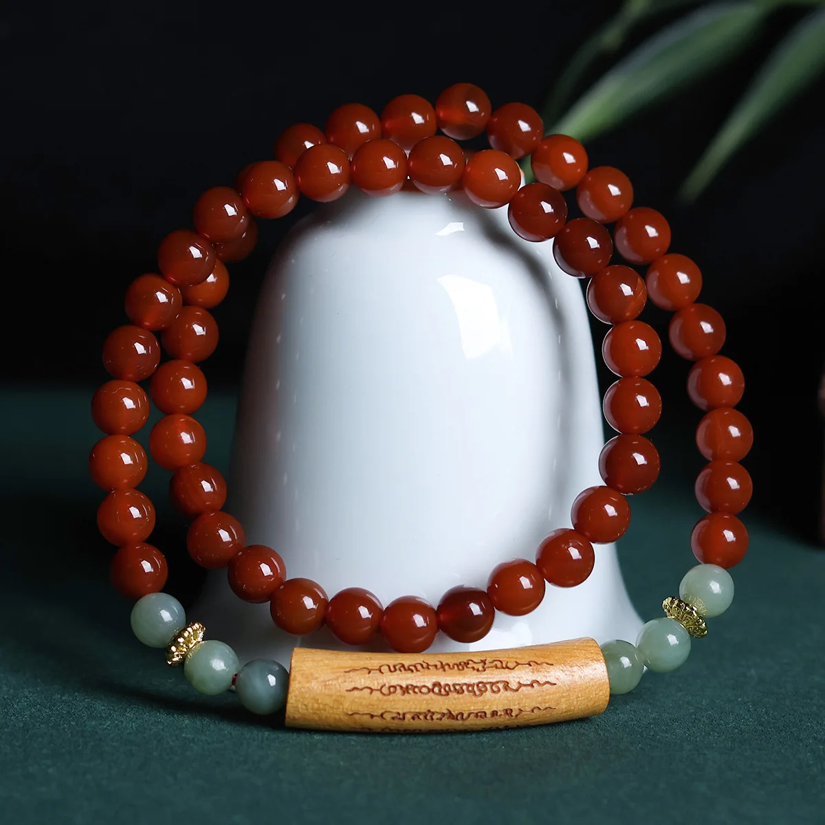 South Red Agate Sandalwood Five Sutra Beaded Bracelet Jasper Double Wrap Buddhist Prayer Beads Jewelry Gifts
South Red Agate Sandalwood Five Sutra Beaded Bracelet Jasper Double Wrap Buddhist Prayer Beads Jewelry Gifts