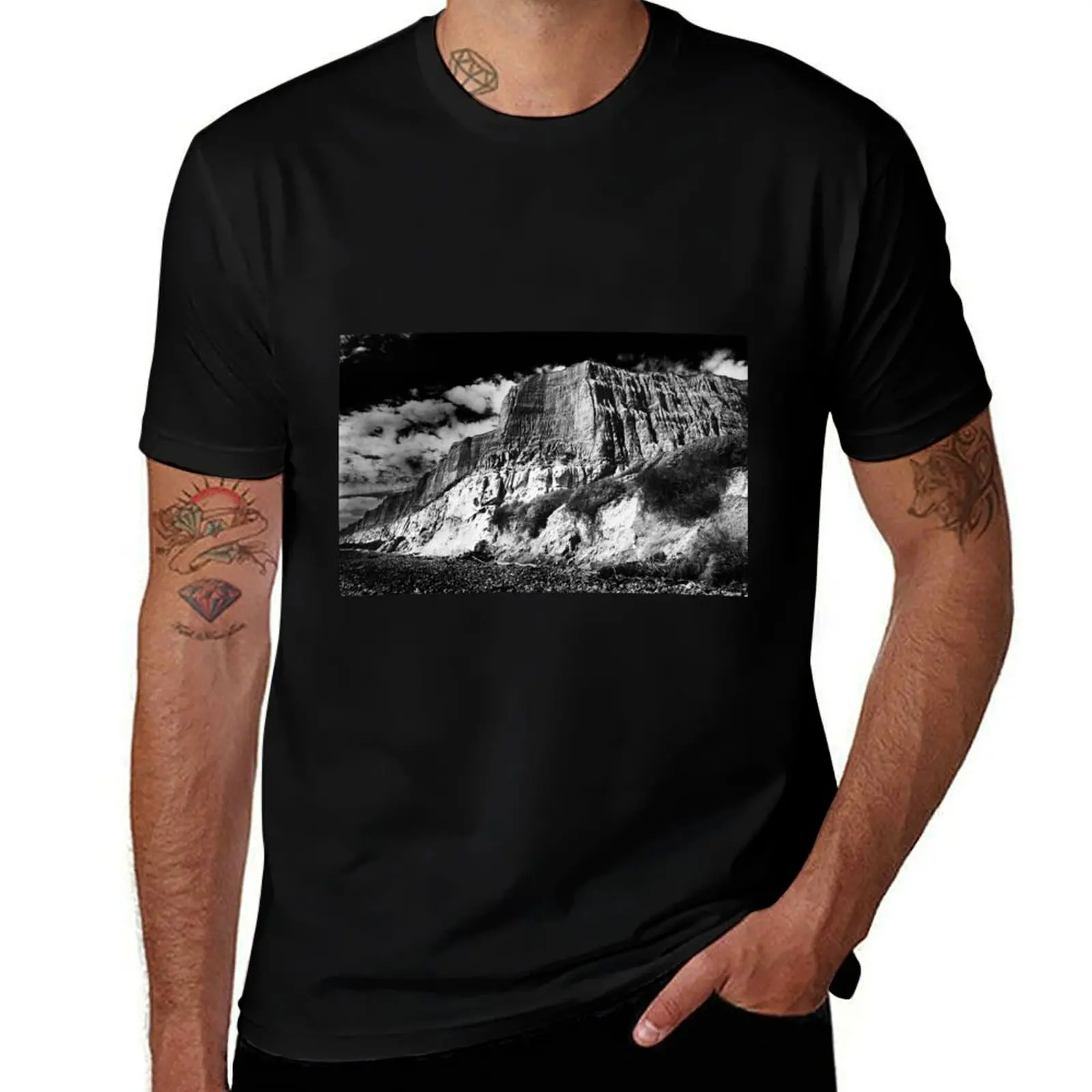 Cliffs, San Onofre, California T-Shirt summer shirt blacks Aesthetic clothing slim fit t shirts for men
Cliffs, San Onofre, California T-Shirt summer shirt blacks Aesthetic clothing slim fit t shirts for men