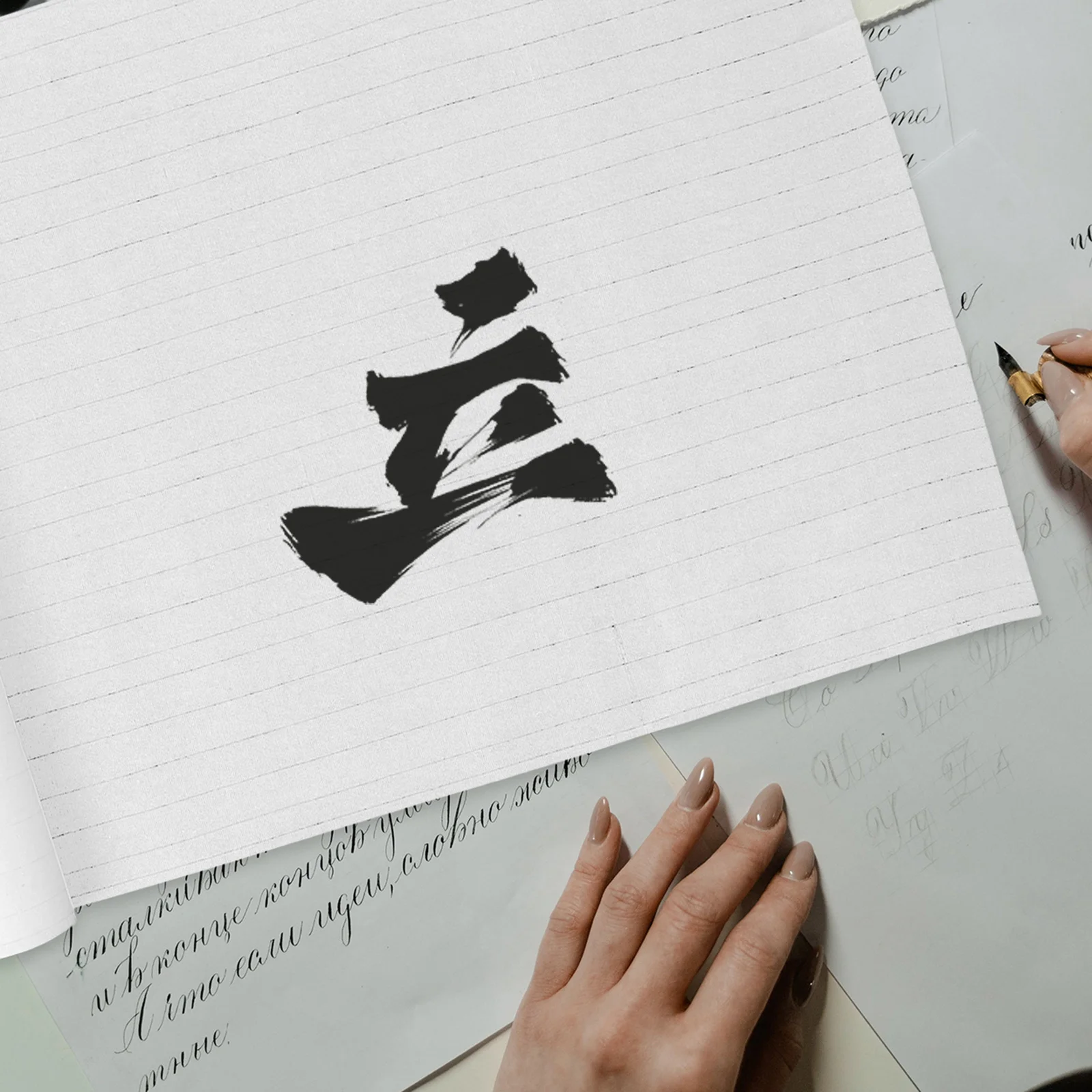 1 Roll Professional Xuan Paper For Calligraphy Painting Durable Portable Rice Paper High Toughness Elasticity Smooth Ink Flow
1 Roll Professional Xuan Paper For Calligraphy Painting Durable Portable Rice Paper High Toughness Elasticity Smooth Ink Flow