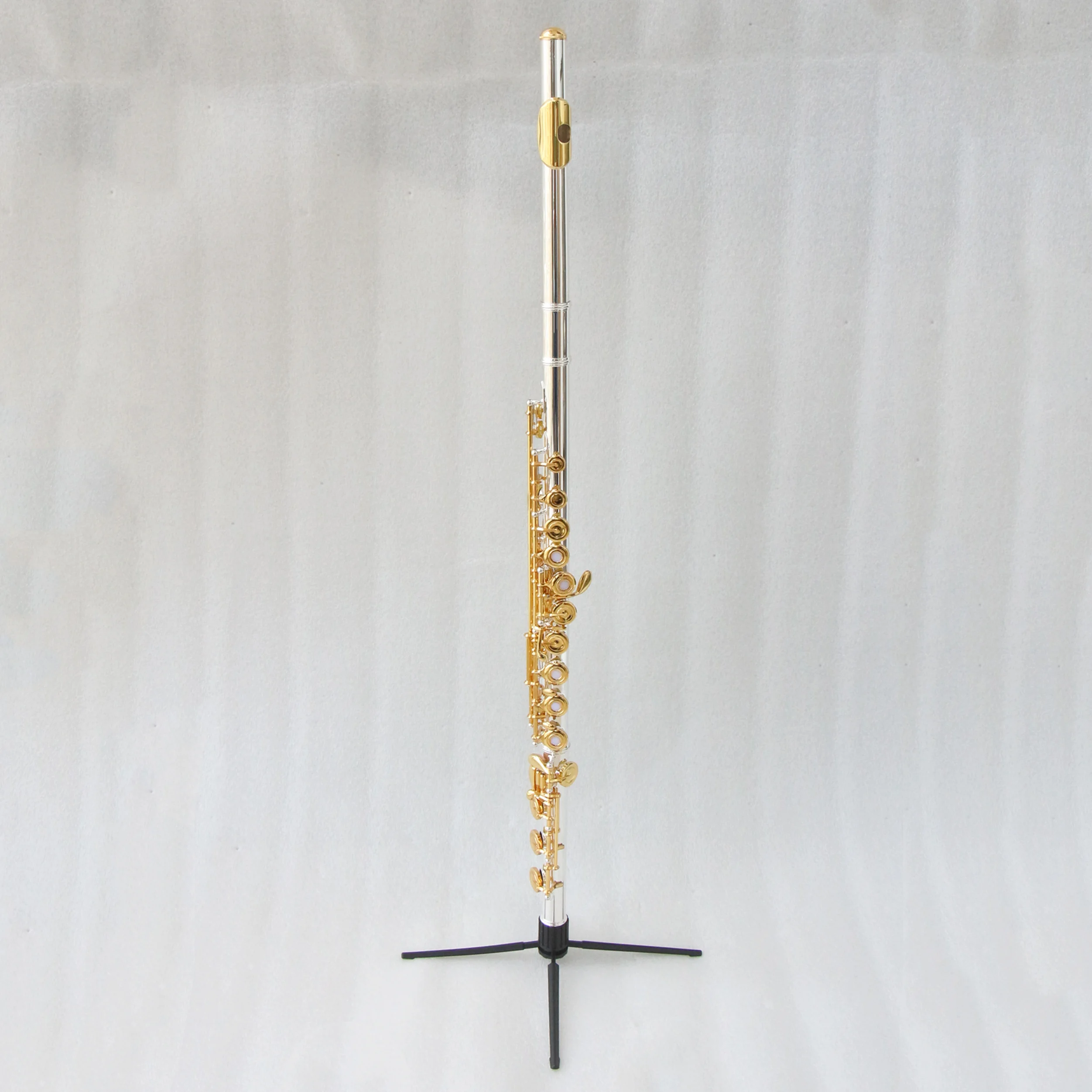 FCL-300SG FOCUS Flute Cuoronickel 17 Hole Open Hole Flute C Tone Double Color Flute With Wood Case And Cloth Bag
FCL-300SG FOCUS Flute Cuoronickel 17 Hole Open Hole Flute C Tone Double Color Flute With Wood Case And Cloth Bag