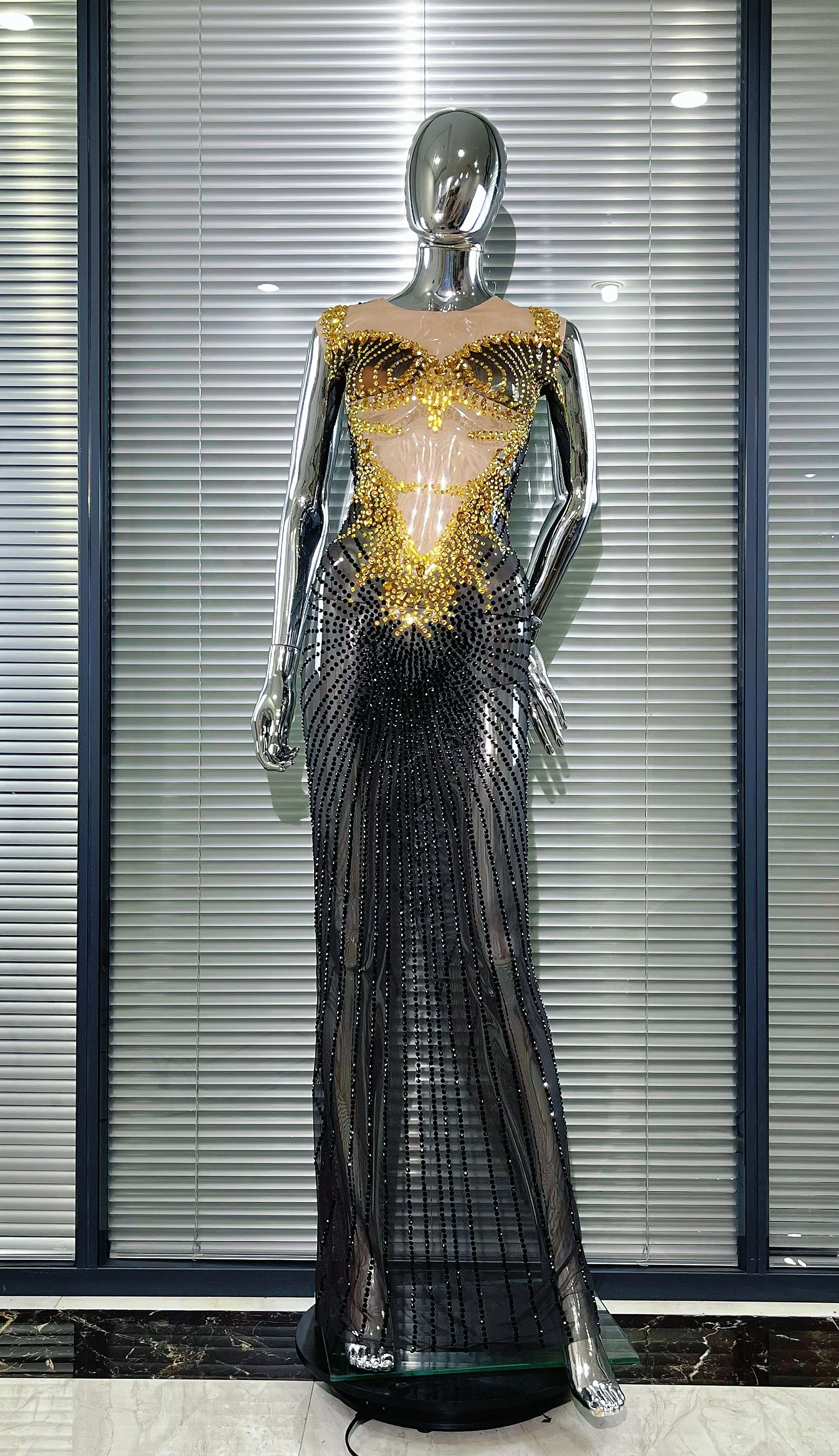 Luxury Diamonds Sexy See Through Sleeveless Bodycon Dress Woman Party Dress Birthday Party Dress Photoshoot Wear
Luxury Diamonds Sexy See Through Sleeveless Bodycon Dress Woman Party Dress Birthday Party Dress Photoshoot Wear