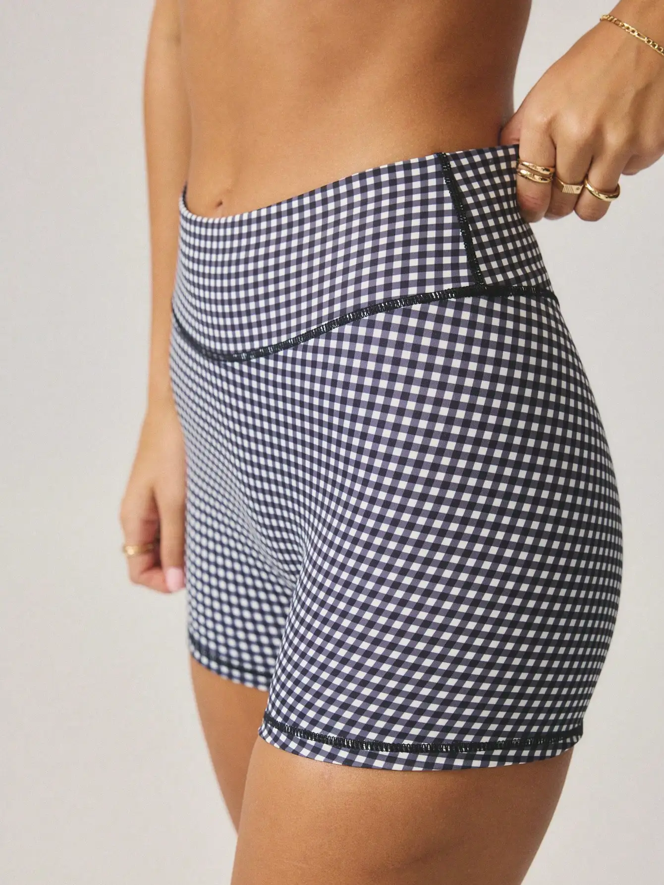 Gingham Plaid Cropped Cami Top And High Waisted Shorts Two Piece Set
Gingham Plaid Cropped Cami Top And High Waisted Shorts Two Piece Set