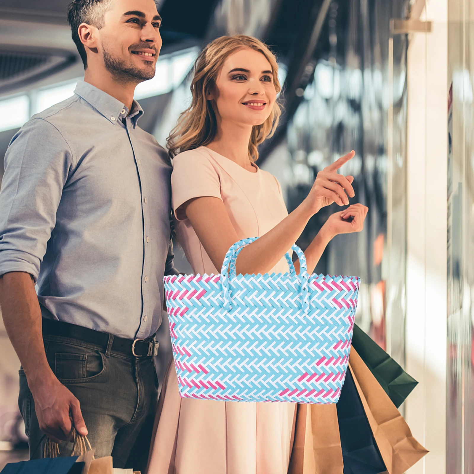 1pc Plastic Handknitted Casual Stylish Handwoven Women Shopping Bag Retro Striped Storage Bag For Cosmetics Jewelry Stationery
1pc Plastic Handknitted Casual Stylish Handwoven Women Shopping Bag Retro Striped Storage Bag For Cosmetics Jewelry Stationery