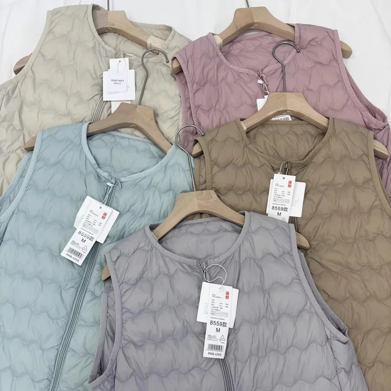 Ultra Light White Duck Down Vest Jacket Women 2026 New Autumn Winter Down Waistcoat Coat Female Sleeveless Midi Long Tank Parkas
Ultra Light White Duck Down Vest Jacket Women 2026 New Autumn Winter Down Waistcoat Coat Female Sleeveless Midi Long Tank Parkas