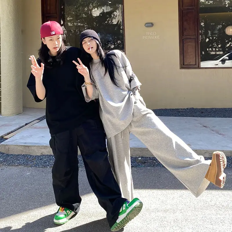 Осенние брюки: мужские повседневные прямые спортивные штаны, мужские универсальные спортивные брюки, стиль с откидной спинкой, свободные широкие брюки для студентов
Осенние брюки: мужские повседневные прямые спортивные штаны, мужские универсальные спортивные брюки, стиль с откидной спинкой, свободные широкие брюки для студентов