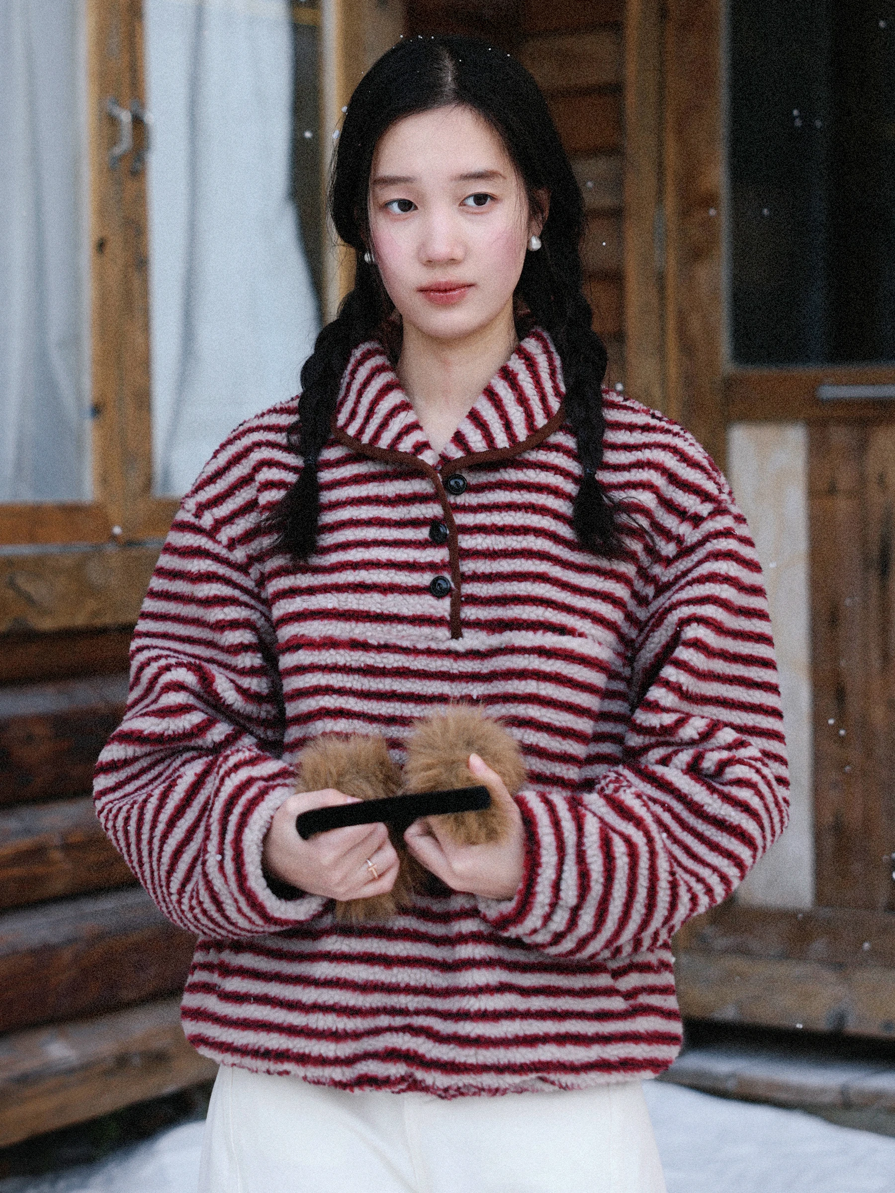 MUNNS Thickened Lamb Fur Sweatshirt Loose Fit Striped Autumn Winter Jacket Half Button Closure Soft Plush Texture Red White S...
MUNNS Thickened Lamb Fur Sweatshirt Loose Fit Striped Autumn Winter Jacket Half Button Closure Soft Plush Texture Red White S...