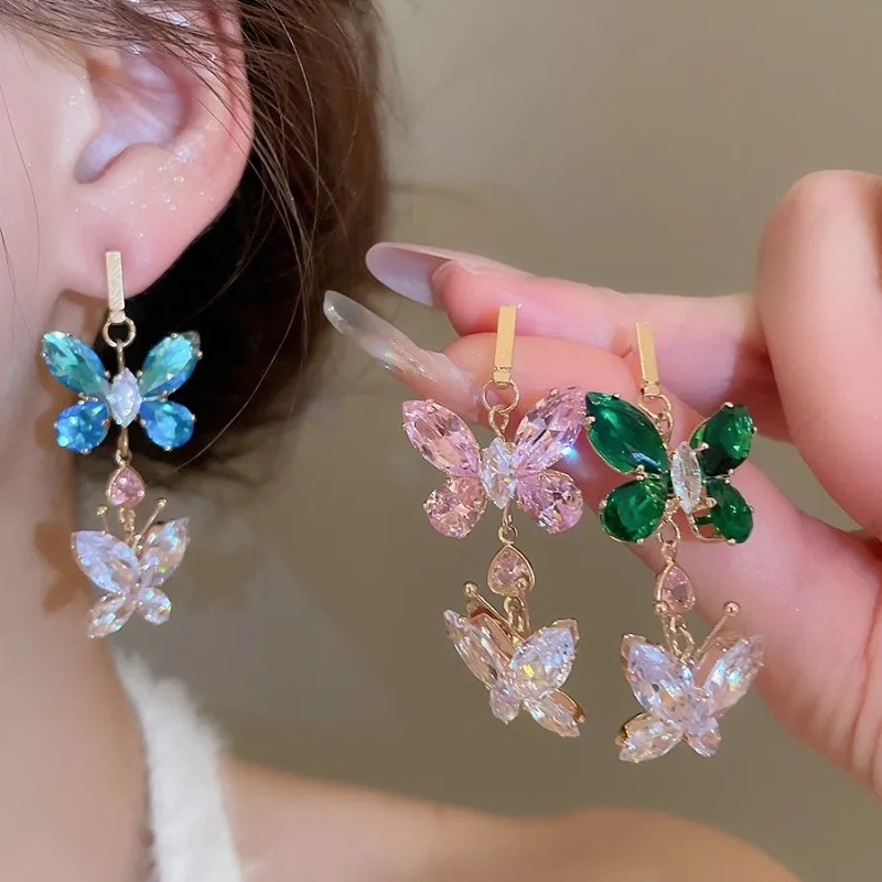 Minar Fantasy Multi Coloured CZ Cubic Zirconia Double Butterfly Wings Heart Long Dangle Earrings for Women Gold Copper Jewelry
Minar Fantasy Multi Coloured CZ Cubic Zirconia Double Butterfly Wings Heart Long Dangle Earrings for Women Gold Copper Jewelry