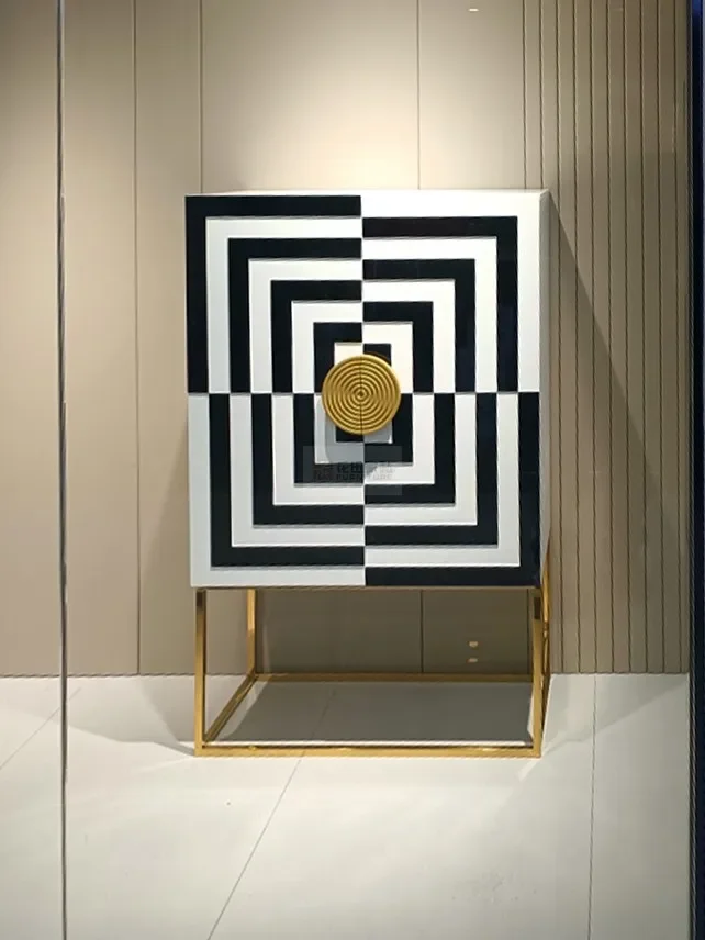 Light luxury dining side cabinet Modern modern light luxury wine cabinet Entrance cabinet Metal high-footed locker customization
Light luxury dining side cabinet Modern modern light luxury wine cabinet Entrance cabinet Metal high-footed locker customization